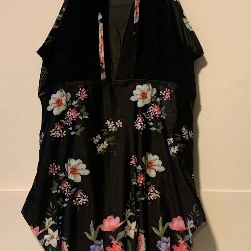 Swimsuit Women's Large black w floral design Mesh, waist tie halter neckline